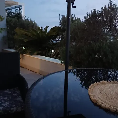 Sea View Znjan Apartment *