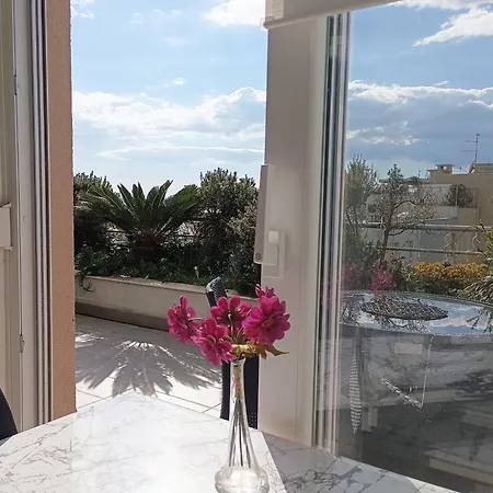 Sea View Znjan Apartman *