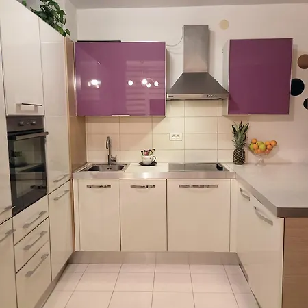 Sea View Znjan Apartman
