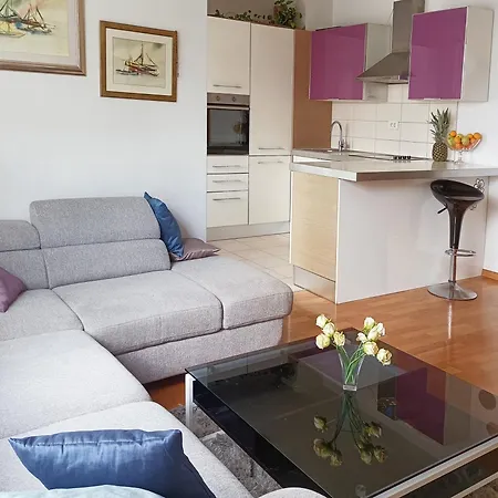 Sea View Znjan Apartment Split